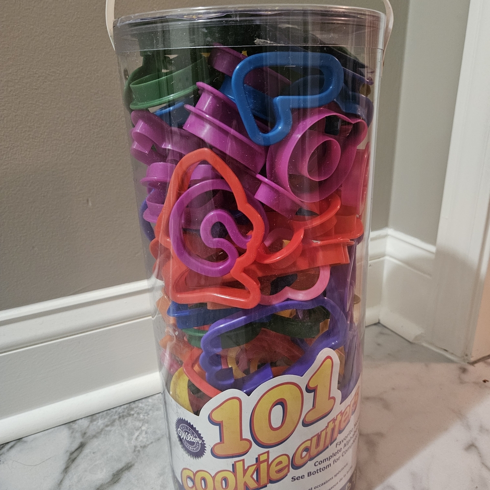 Colorful Cookie Cutter Set - Picture 2 of 4